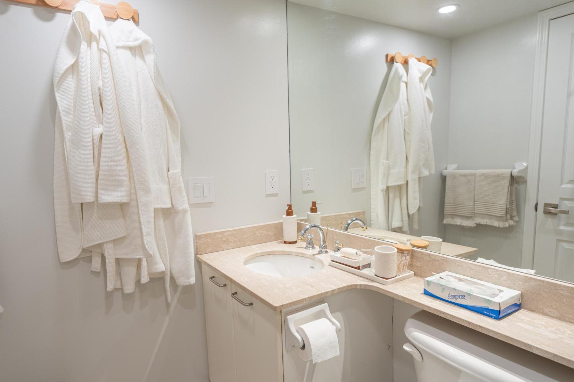 Boutique Suite Of Downtown Toronto Bagian luar foto